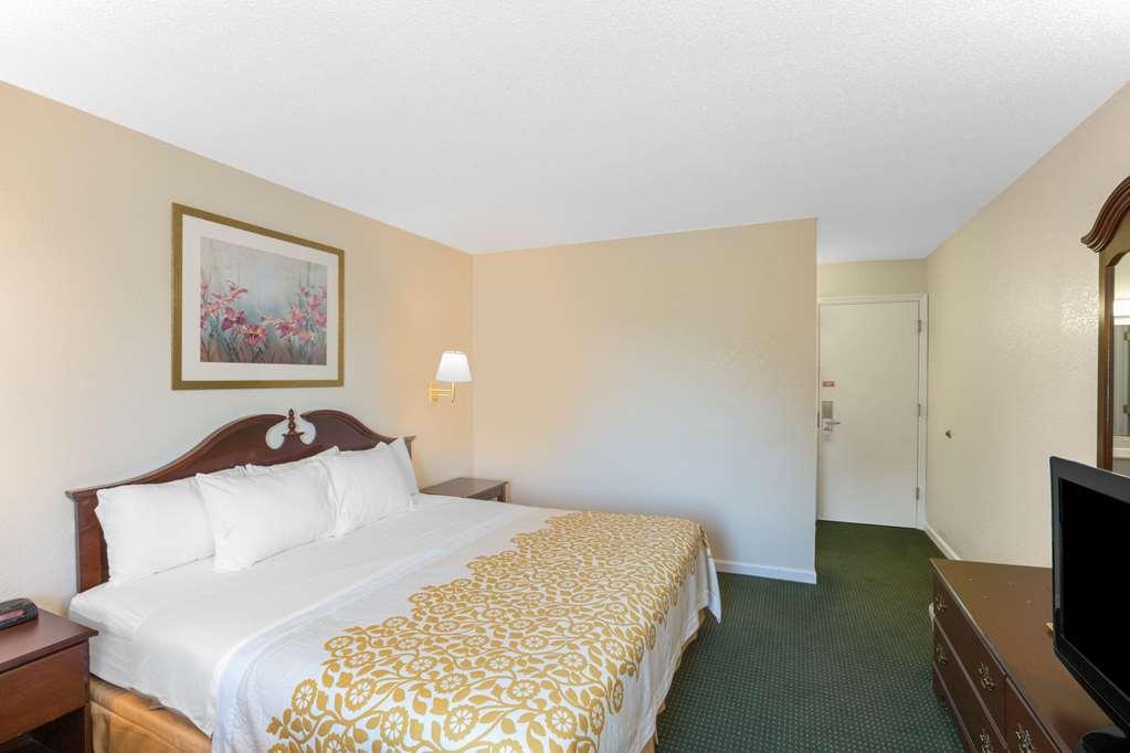 Econo Lodge Cherry Point Havelock Bilik gambar