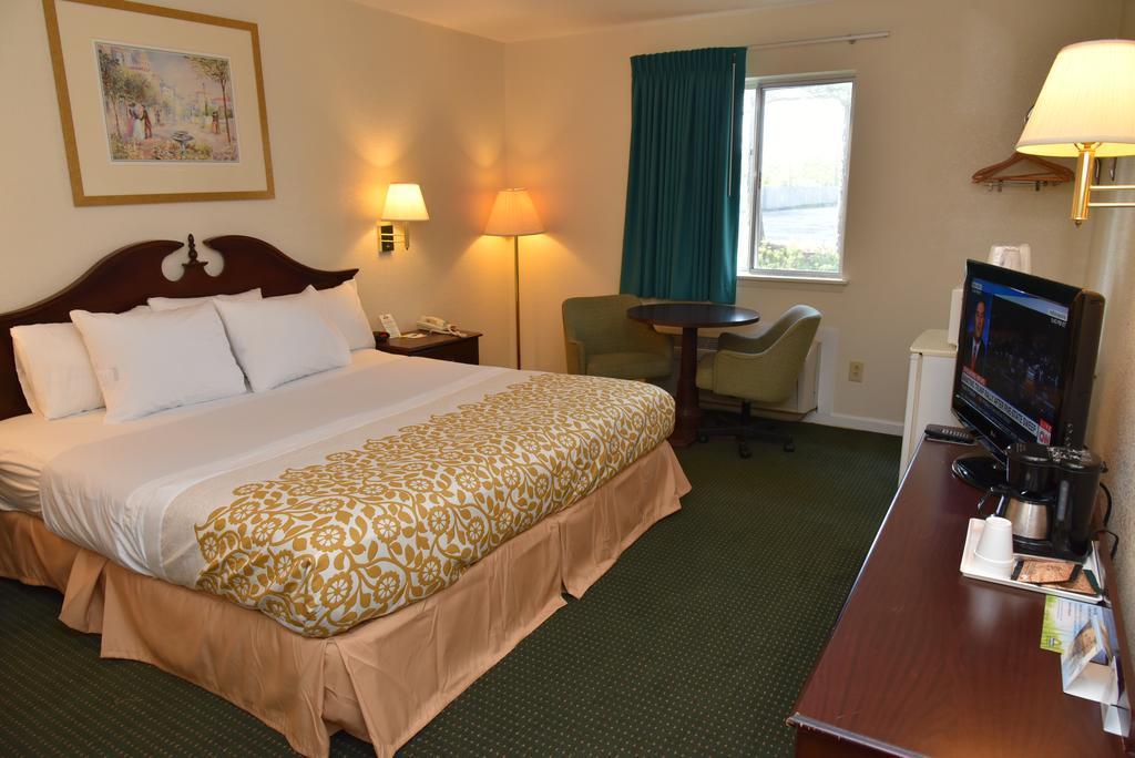 Econo Lodge Cherry Point Havelock Luaran gambar