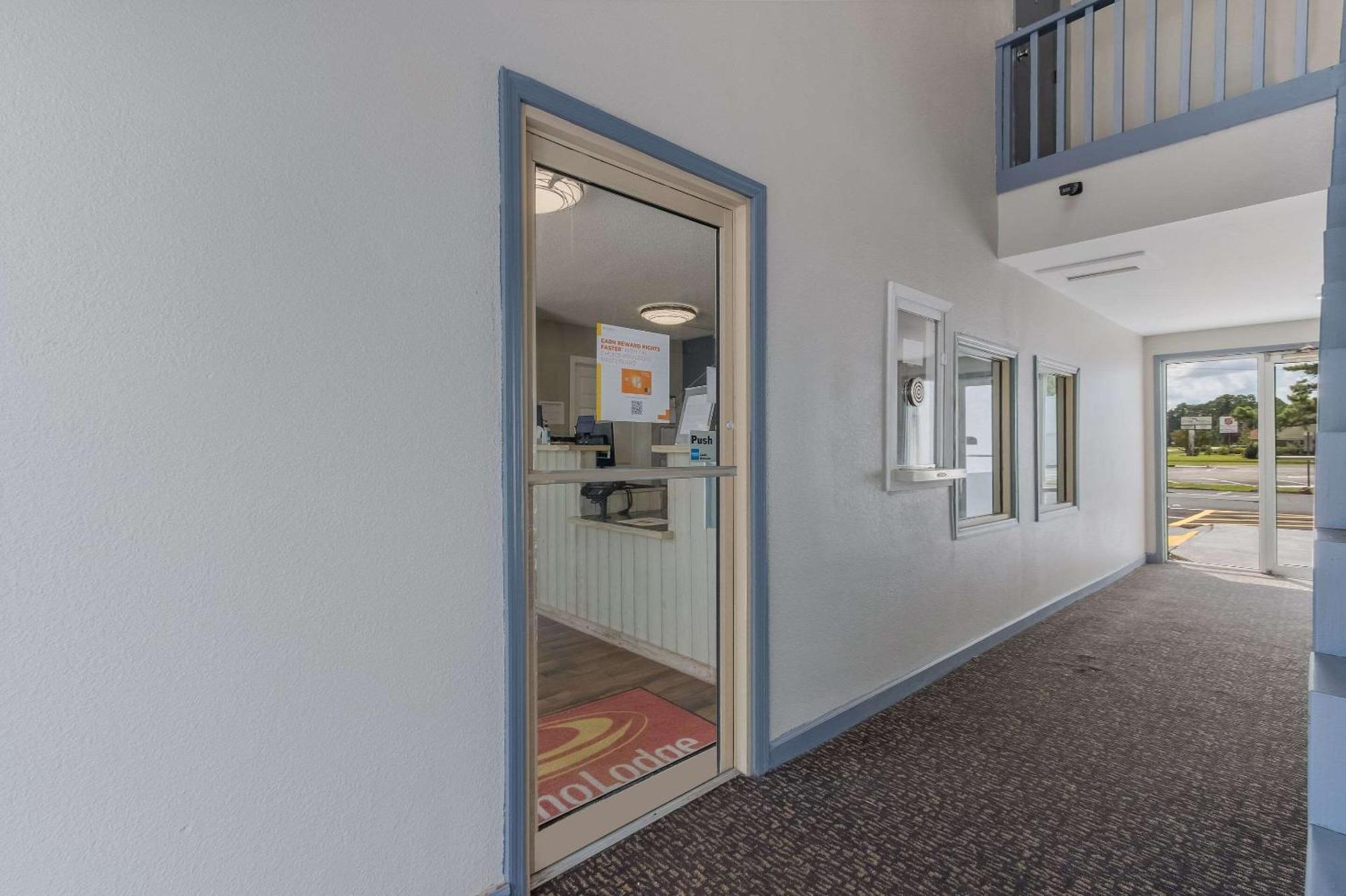Econo Lodge Cherry Point Havelock Luaran gambar