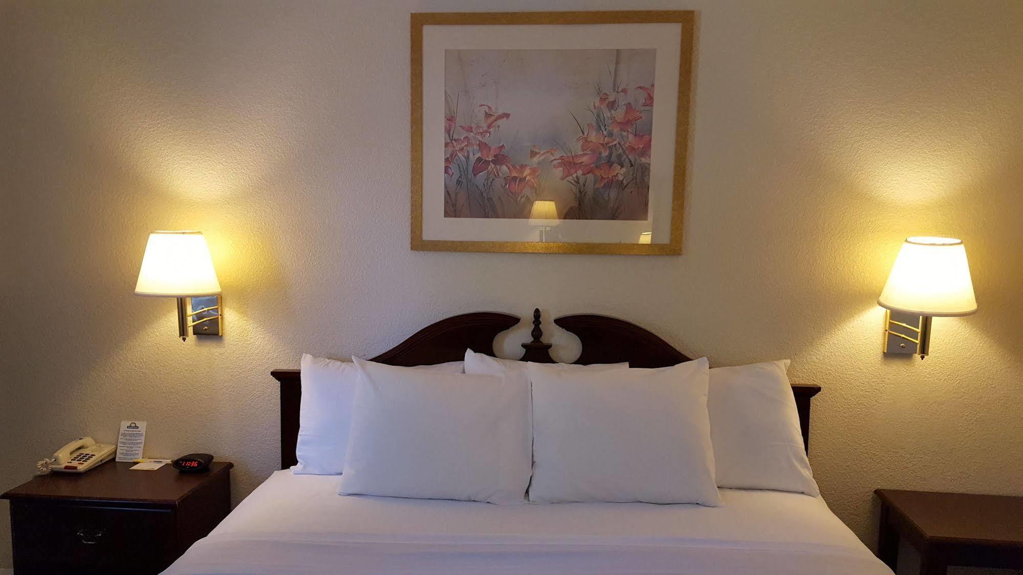 Econo Lodge Cherry Point Havelock Luaran gambar